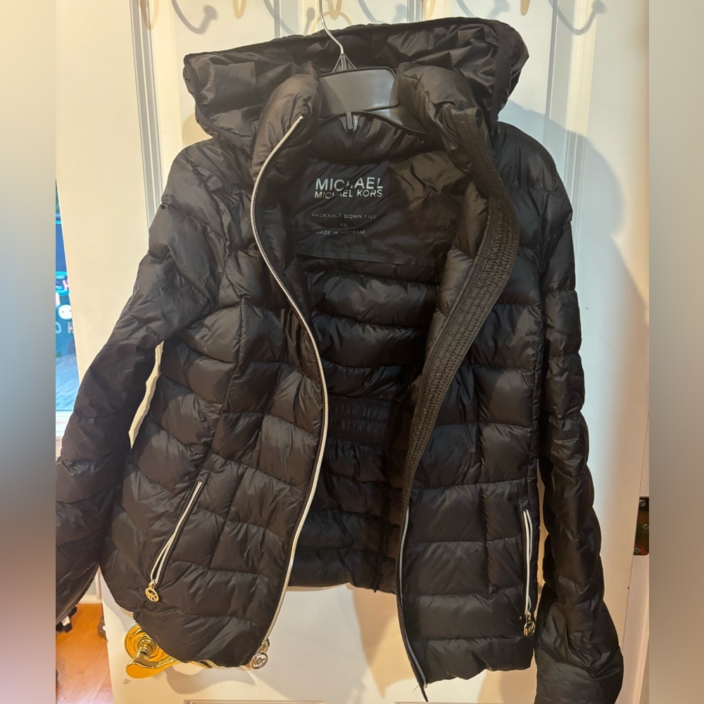 Michael Kors XS Women's Black Puffer Jacket NWOT